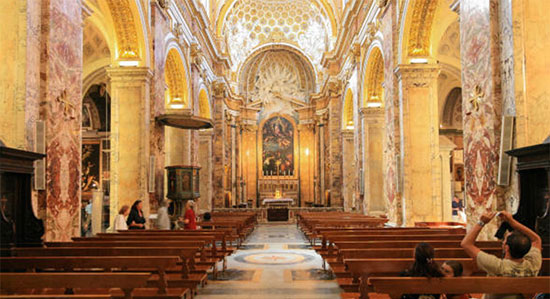 L'église Saint-Louis des Français est une église catholique située dans le centre de Rome, en Italie. Elle est considérée comme l'église nationale des Français à Rome et est dédiée à saint Louis, le roi de France.