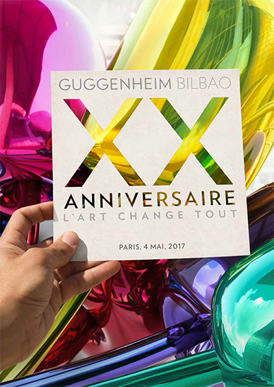 En 2017, le Musée Guggenheim Bilbao célèbre son 20ème anniversaire, deux décennies après l’ouverture de ses portes au public le 19 octobre 1997. À l’époque, le projet qui faisait partie d’un ambitieux plan de régénération urbaine et économique conçu six ans auparavant, devenait ainsi réalité grâce au pari visionnaire des institutions basques, qui avaient su voir dans les plans d’expansion de la Fondation Solomon R. Guggenheim, la meilleure façon d’articuler cette volonté de régénération.